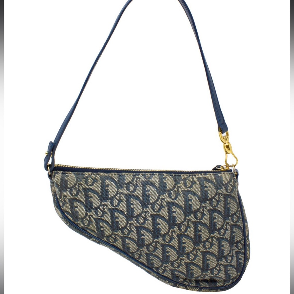 Dior navy saddle bag!
